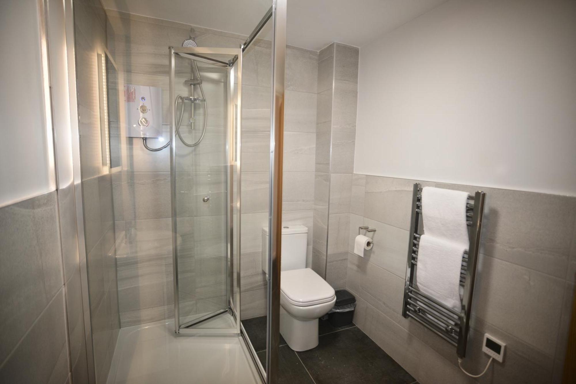 Apartment Modern Getaway - Stylish 1-bed Ideal For Business & Leisure *