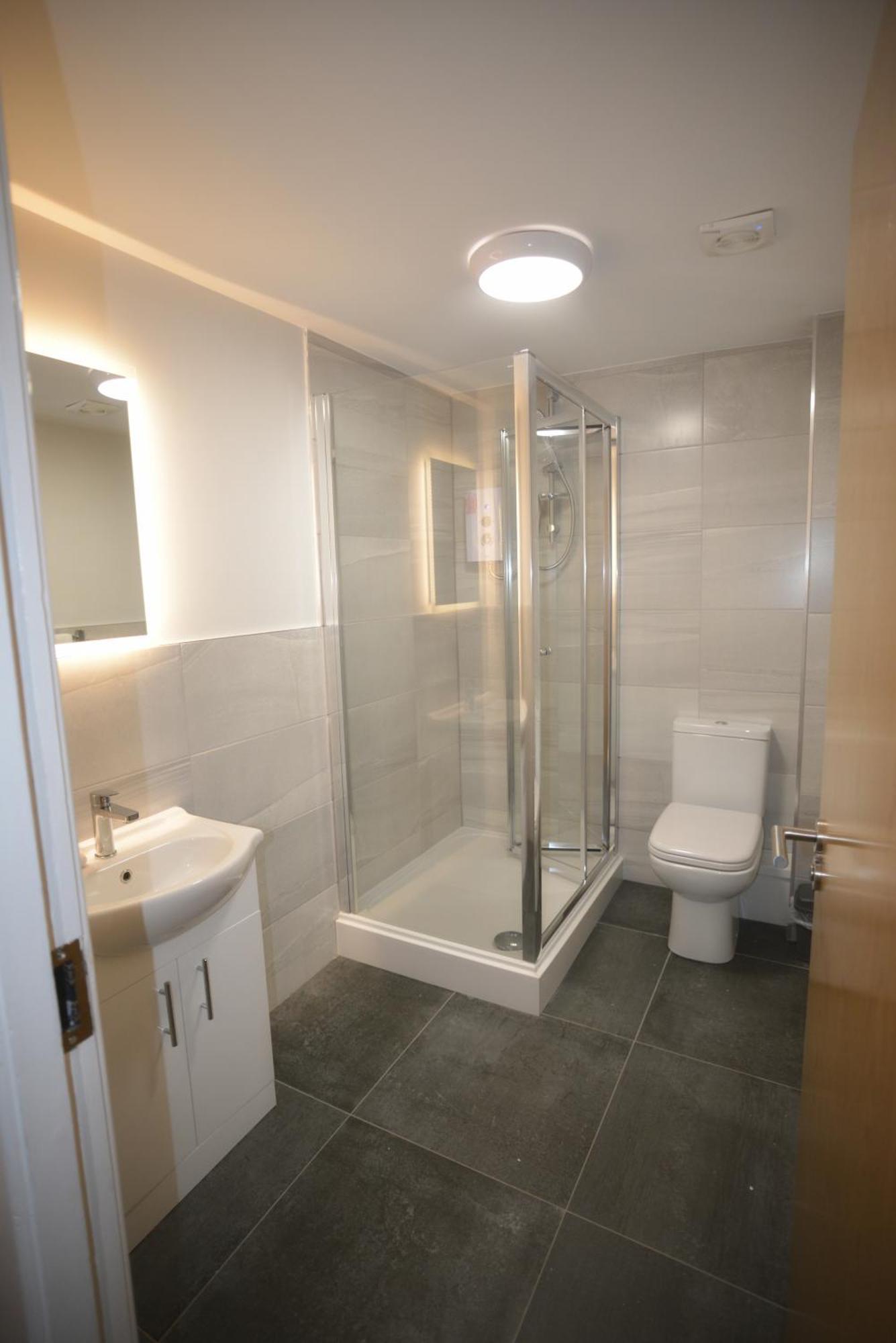 Modern Getaway - Stylish 1-bed Ideal For Business & Leisure *